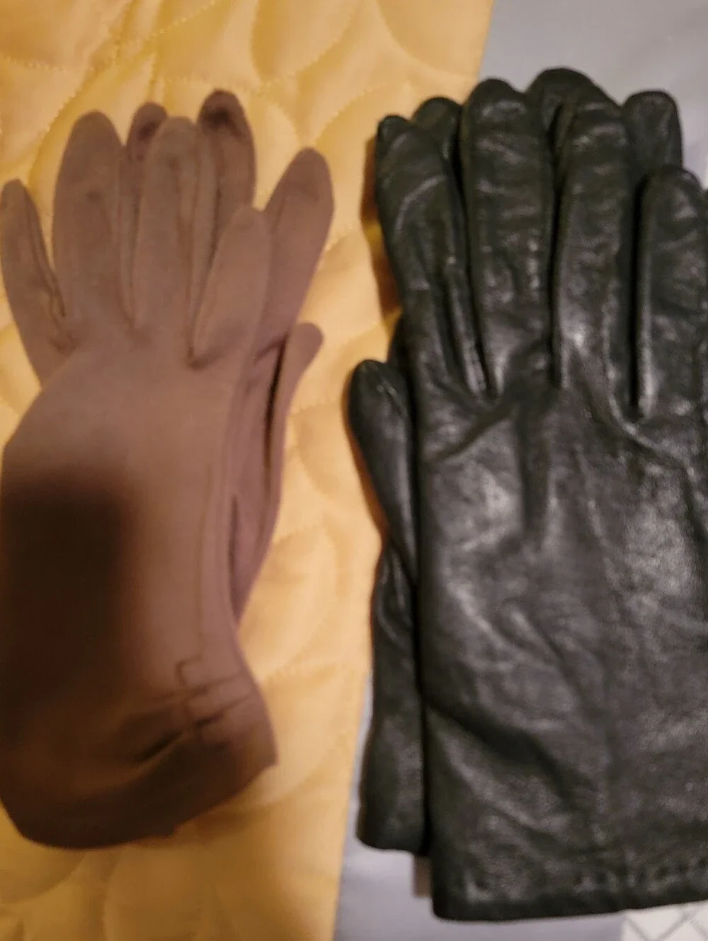 Vintage- Energizer Ladies Driving Gloves (3 pairs- 1 NIB) + free New Umbrella